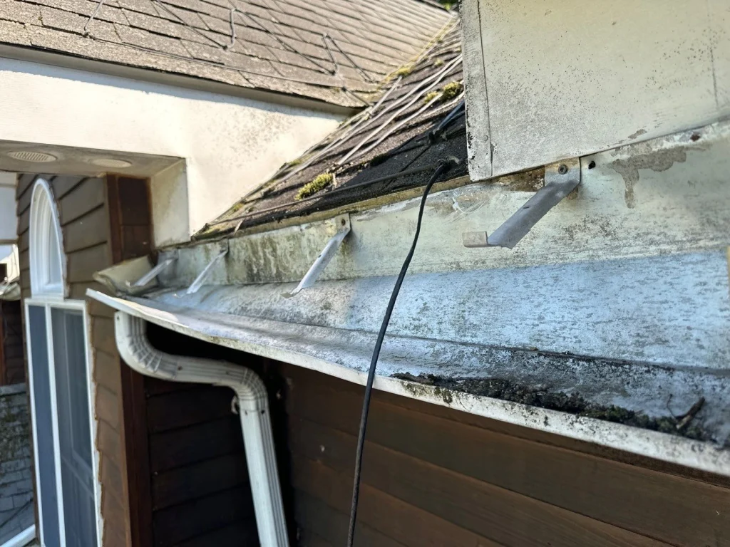 Orchard Park - Showcasing before roof replacement image 2